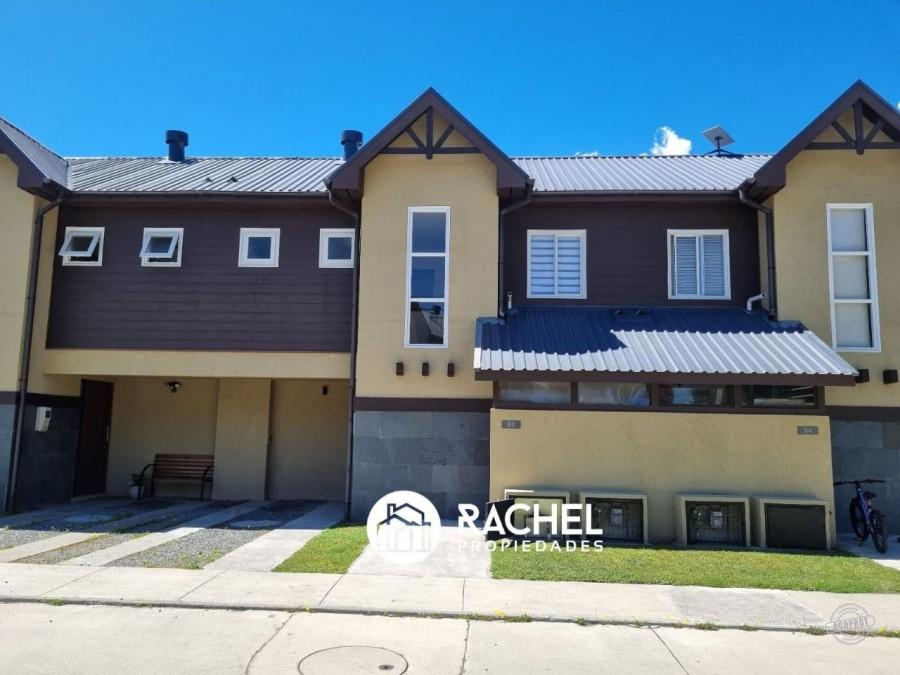 EN VENTA CASA DE 3 DORMITORIOS COMPLETAMENTE AMOBLADA EN CONDOMINIO LOS ROBLES III – PUCON.