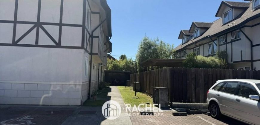 SE VENDE CASA ESTILO TOWNHOUSE EN CONDOMINIO DON JORGE (Sector Altamira)