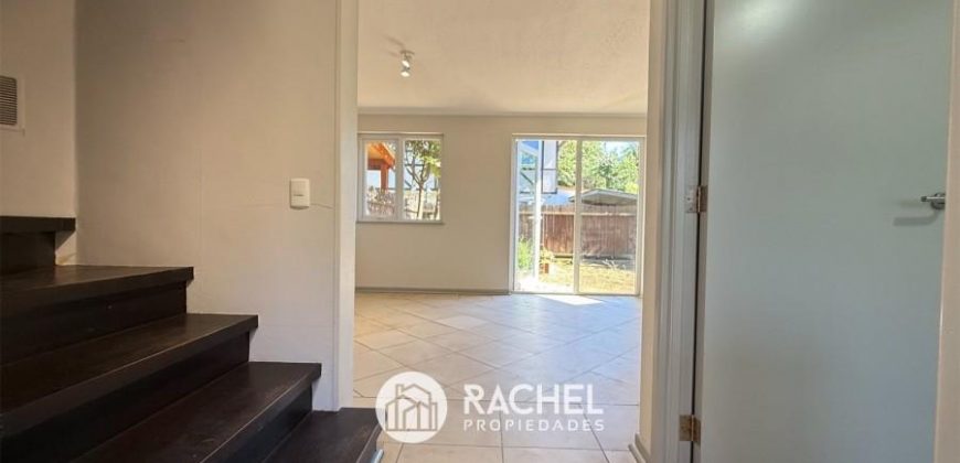 SE VENDE CASA ESTILO TOWNHOUSE EN CONDOMINIO DON JORGE (Sector Altamira)
