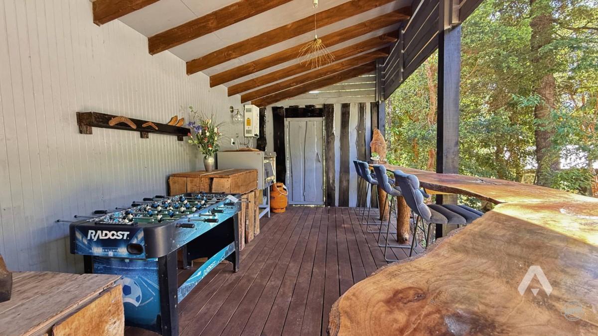 Parcela con dos casas y piscina en Pucón