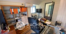 SE ARRIENDA AMPLIA CASA COMERCIAL CON OFICINAS