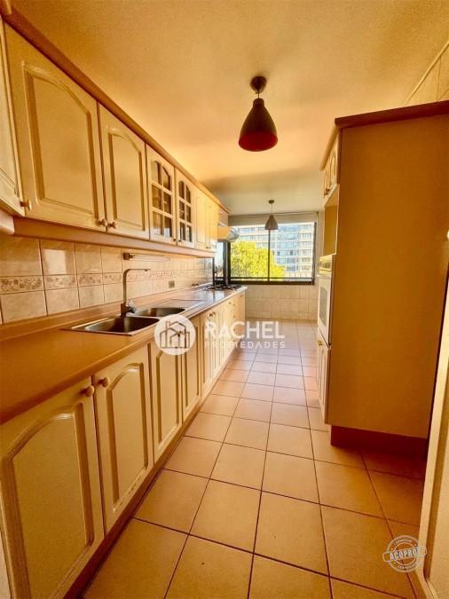 EN VENTA AMPLIO Y LUMINOSO DEPARTAMENTO – EDIFICIO EL BOSQUE
