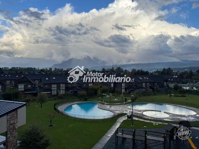 ARRENDAMOS EXCLUSIVO DEPARTAMENTO DE 3 DORMITORIOS EN LA CIUDAD DE PUCÓN A PASOS DE LA PLAYA