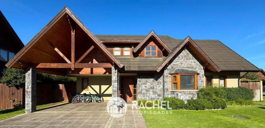 SE VENDE LINDA CASA EN CONDOMINIO-MIRADOR DE LA FRONTERA