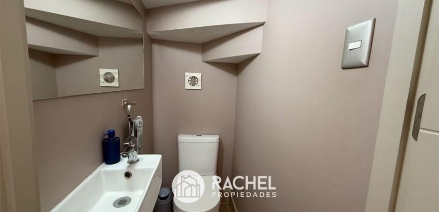 SE VENDE MODERNA CASA MEDITERRÁNEA SEMI NUEVA EN CONDOMINIO – Fundo el Carmen