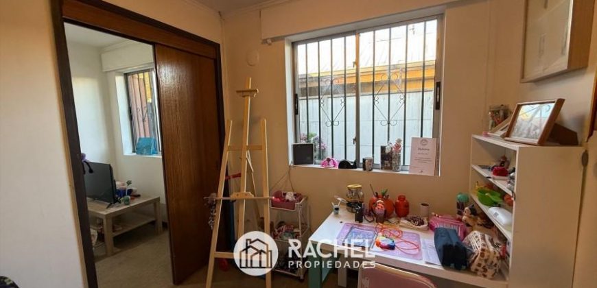 SE VENDE COMODA CASA AMPLIADA DE 1 PISO CON AISLACION TERMICA- Villa Parque San Sebastián
