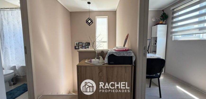 SE VENDE MODERNA CASA MEDITERRÁNEA SEMI NUEVA EN CONDOMINIO – Fundo el Carmen