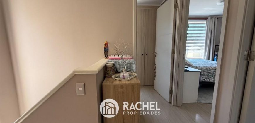 SE VENDE MODERNA CASA MEDITERRÁNEA SEMI NUEVA EN CONDOMINIO – Fundo el Carmen