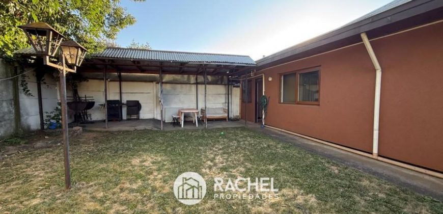 SE VENDE COMODA CASA AMPLIADA DE 1 PISO CON AISLACION TERMICA- Villa Parque San Sebastián