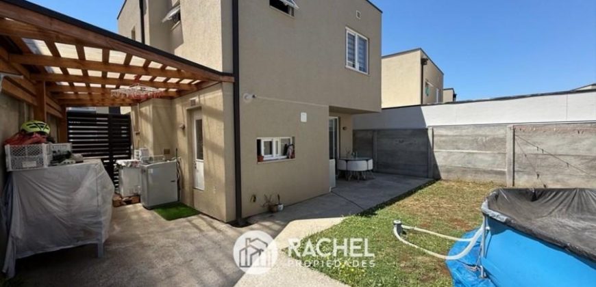 SE VENDE MODERNA CASA MEDITERRÁNEA SEMI NUEVA EN CONDOMINIO – Fundo el Carmen