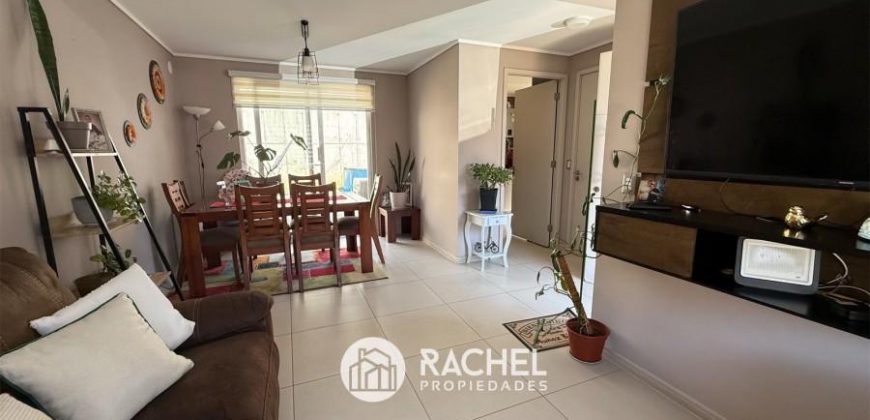 SE VENDE MODERNA CASA MEDITERRÁNEA SEMI NUEVA EN CONDOMINIO – Fundo el Carmen