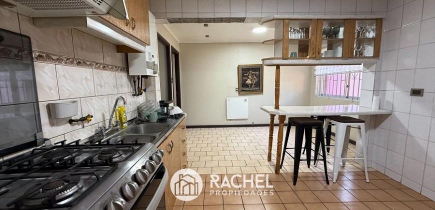 SE VENDE COMODA CASA AMPLIADA DE 1 PISO CON AISLACION TERMICA- Villa Parque San Sebastián