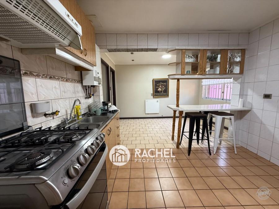 SE VENDE COMODA CASA AMPLIADA DE 1 PISO CON AISLACION TERMICA- Villa Parque San Sebastián