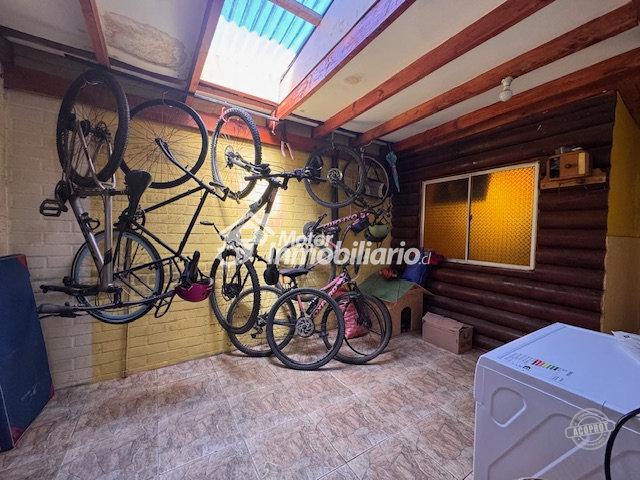VENDEMOS CASA DE 4 DORMITORIOS CON DEPARTAMENTO INTERIOR DE 3 DORMITORIOS EN LA CIUDAD DE TEMUCO PRIETO NORTE
