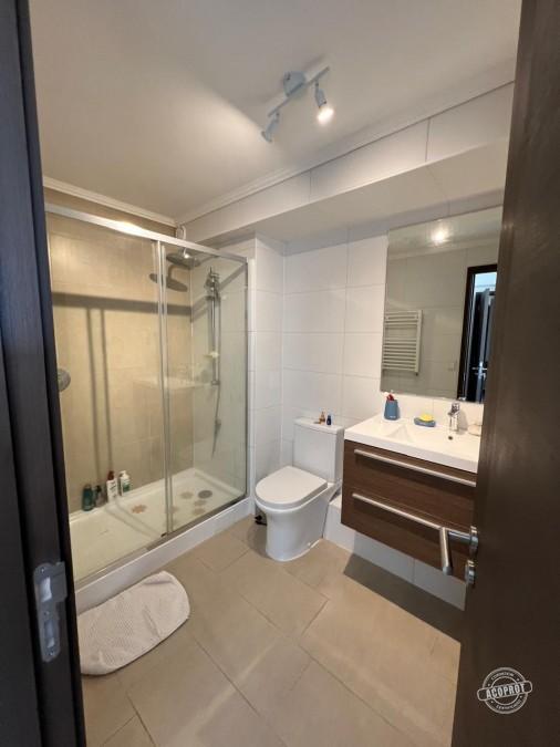 Departamento 2 dormitorios, 2 baños, estacionamiento y bodega