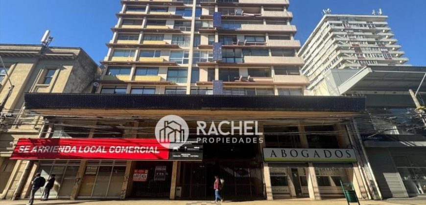EN VENTA GRAN OFICINA FRENTE PLAZA DE ARMAS