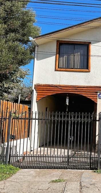 Casa Interior En Sector Llaima A Pasos De Av. Alemania