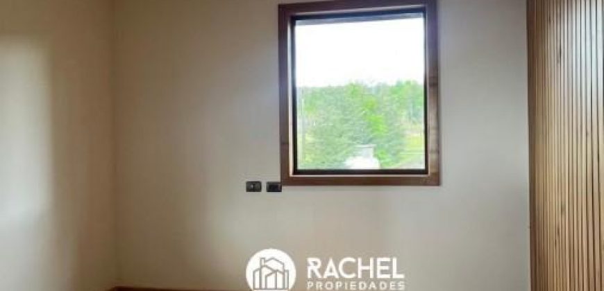 EN VENTA CASA DE 5 DORMITORIOS VISTA AL LAGO Y VOLCAN