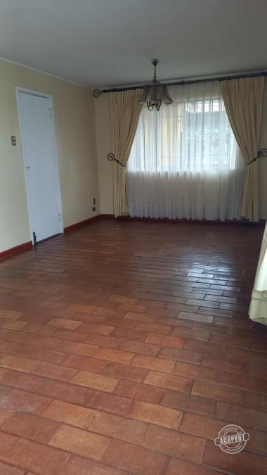 Casa 112 mts 4 D 2 B 3 estacionamientos