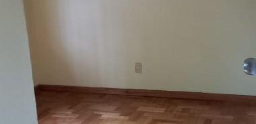 Casa 112 mts 4 D 2 B 3 estacionamientos