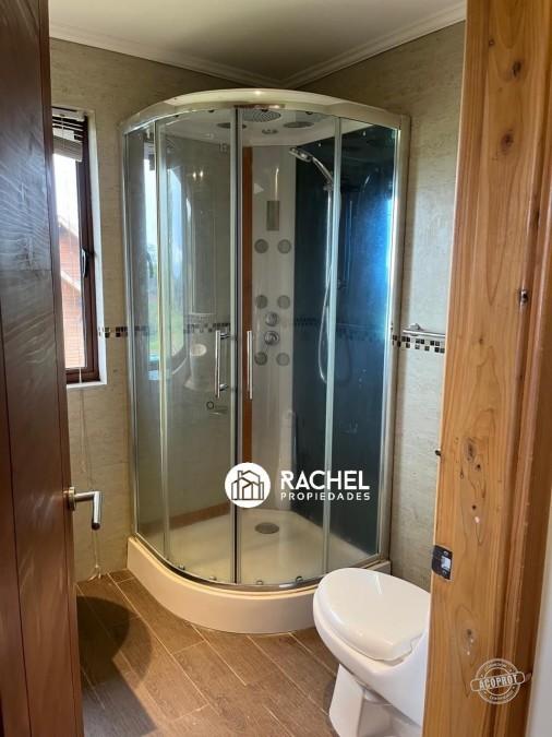 EN VENTA CASA DE 5 DORMITORIOS VISTA AL LAGO Y VOLCAN