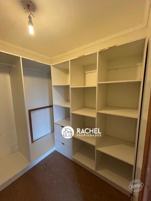 EN VENTA CASA DE 5 DORMITORIOS VISTA AL LAGO Y VOLCAN