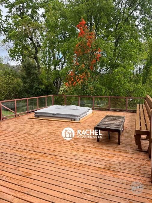 EN VENTA CASA DE 5 DORMITORIOS VISTA AL LAGO Y VOLCAN