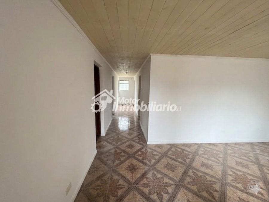 VENDEMOS CASA DE 3 DORMITORIOS EN GRAN SITIO EN LA CIUDAD DE LOS ÁNGELES CON APTITUD COMERCIAL Y HABITACIONAL EN AVENIDA PRINCIPAL