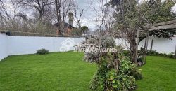 VENDEMOS CASA DE 3 DORMITORIOS EN GRAN SITIO EN LA CIUDAD DE LOS ÁNGELES CON APTITUD COMERCIAL Y HABITACIONAL EN AVENIDA PRINCIPAL