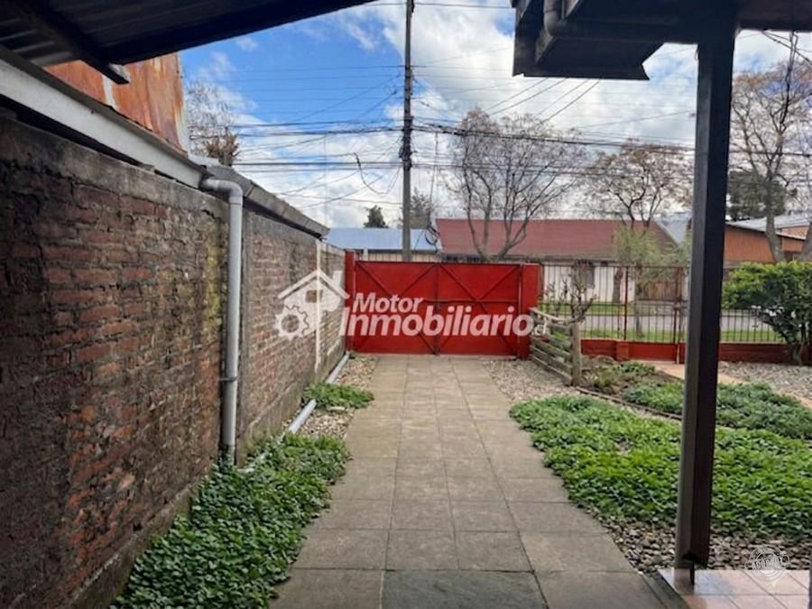 VENDEMOS CASA DE 3 DORMITORIOS EN GRAN SITIO EN LA CIUDAD DE LOS ÁNGELES CON APTITUD COMERCIAL Y HABITACIONAL EN AVENIDA PRINCIPAL