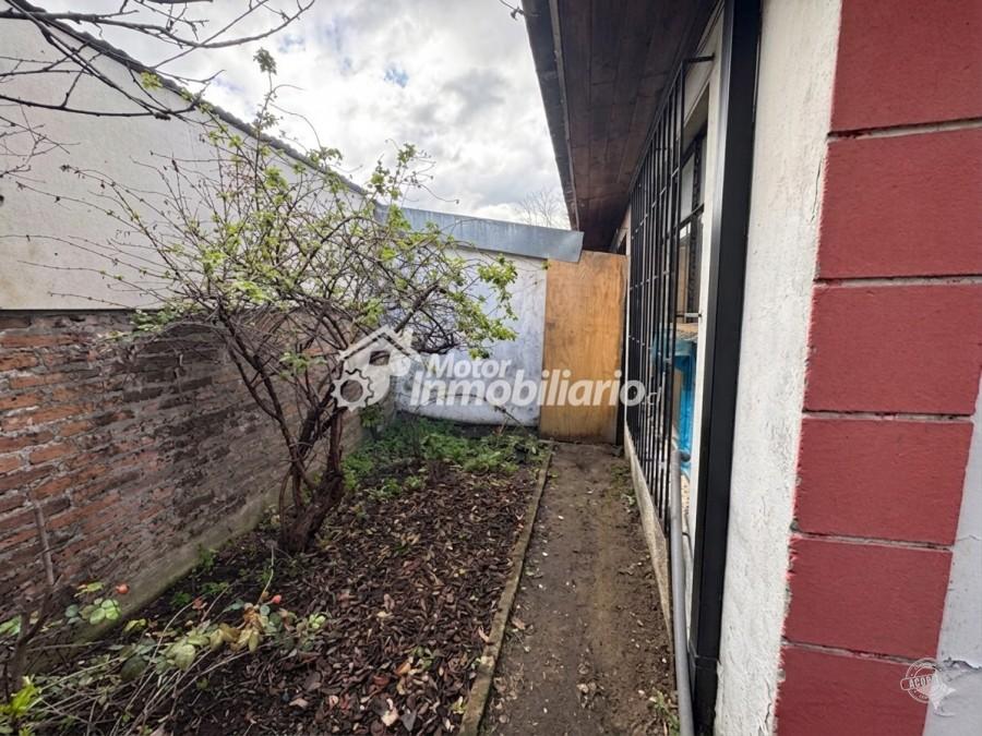 VENDEMOS CASA DE 3 DORMITORIOS EN GRAN SITIO EN LA CIUDAD DE LOS ÁNGELES CON APTITUD COMERCIAL Y HABITACIONAL EN AVENIDA PRINCIPAL