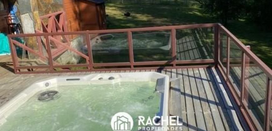 EN VENTA CASA DE 5 DORMITORIOS VISTA AL LAGO Y VOLCAN