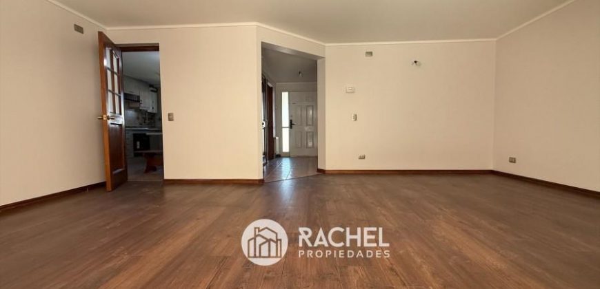SE VENDE IMPECABLE Y REMODELADA CASA – Sector Barrio Inglés