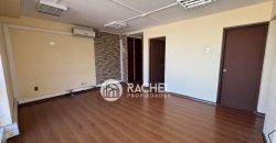 EN VENTA GRAN OFICINA FRENTE PLAZA DE ARMAS