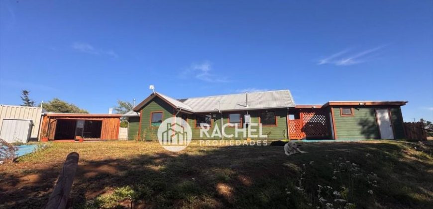 EN VENTA HERMOSA CASA EN PARCELA CON QUINCHO Y PISCINA SECTOR PUMALAL – TEMUCO