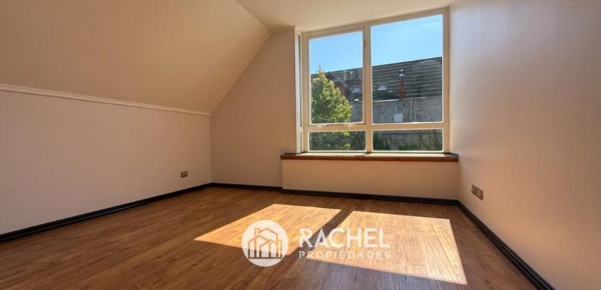 SE VENDE IMPECABLE Y REMODELADA CASA – Sector Barrio Inglés