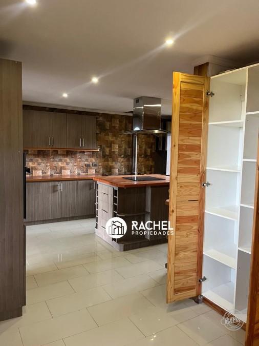 EN VENTA CASA DE 5 DORMITORIOS VISTA AL LAGO Y VOLCAN