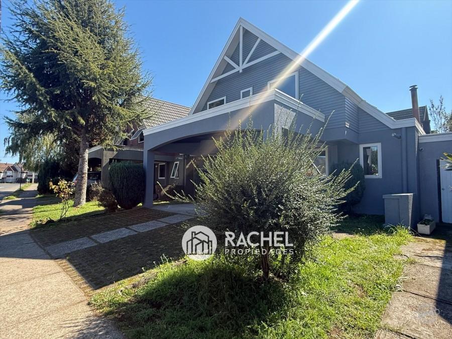 SE VENDE IMPECABLE Y REMODELADA CASA – Sector Barrio Inglés