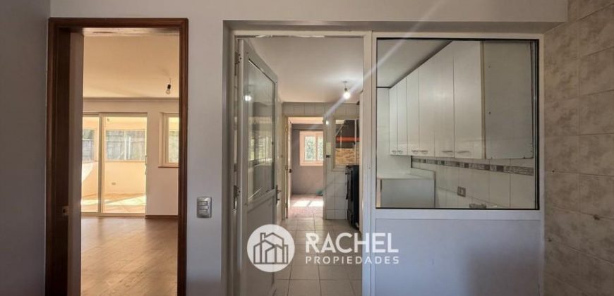 SE VENDE IMPECABLE Y REMODELADA CASA – Sector Barrio Inglés