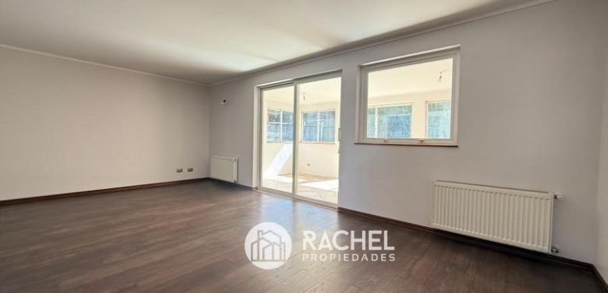 SE VENDE IMPECABLE Y REMODELADA CASA – Sector Barrio Inglés