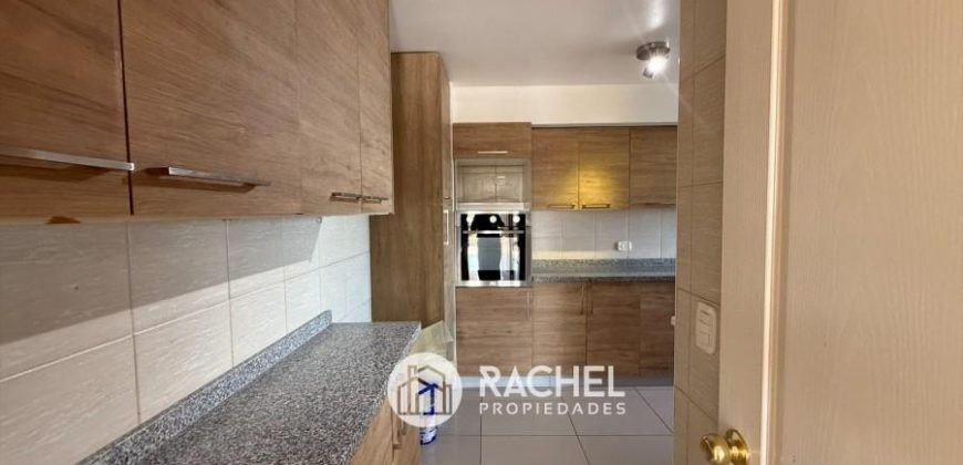 SE VENDE AMPLIO DEPARTAMENTO REMODELADO – Edificio Versalles