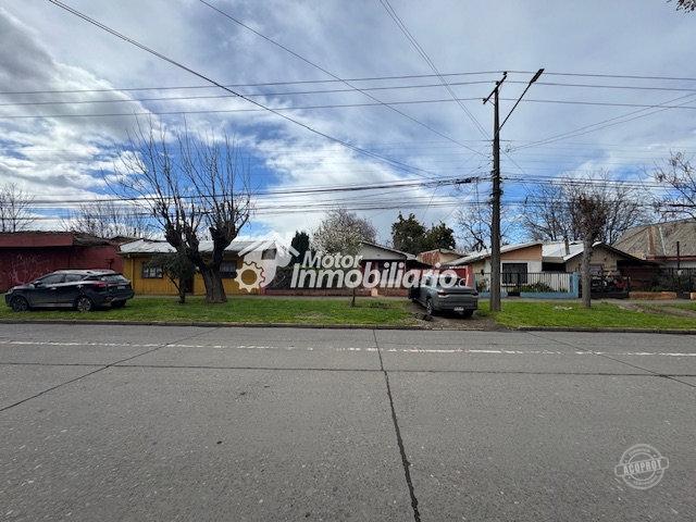 VENDEMOS CASA DE 3 DORMITORIOS EN GRAN SITIO EN LA CIUDAD DE LOS ÁNGELES CON APTITUD COMERCIAL Y HABITACIONAL EN AVENIDA PRINCIPAL