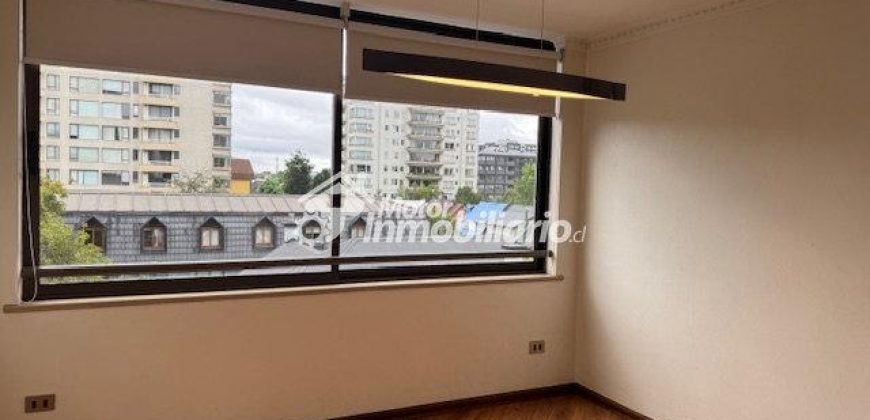 VENDEMOS GRAN Y CÓMODO DEPARTAMENTO DE 4 DORMITORIOS A PASOS DE AVENIDA ALEMANIA, CENTROS DE SALUD, COMERCIO Y UNIVERSIDADES EN LA CIUDAD DE TEMUCO