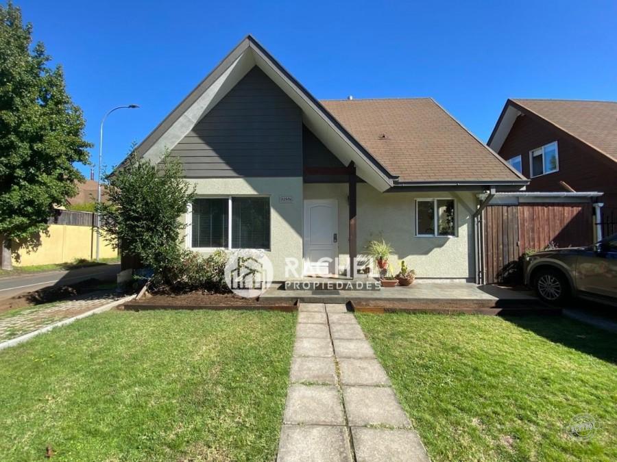 EN VENTA IMPECABLE CASA DE 4 DORMITORIOS