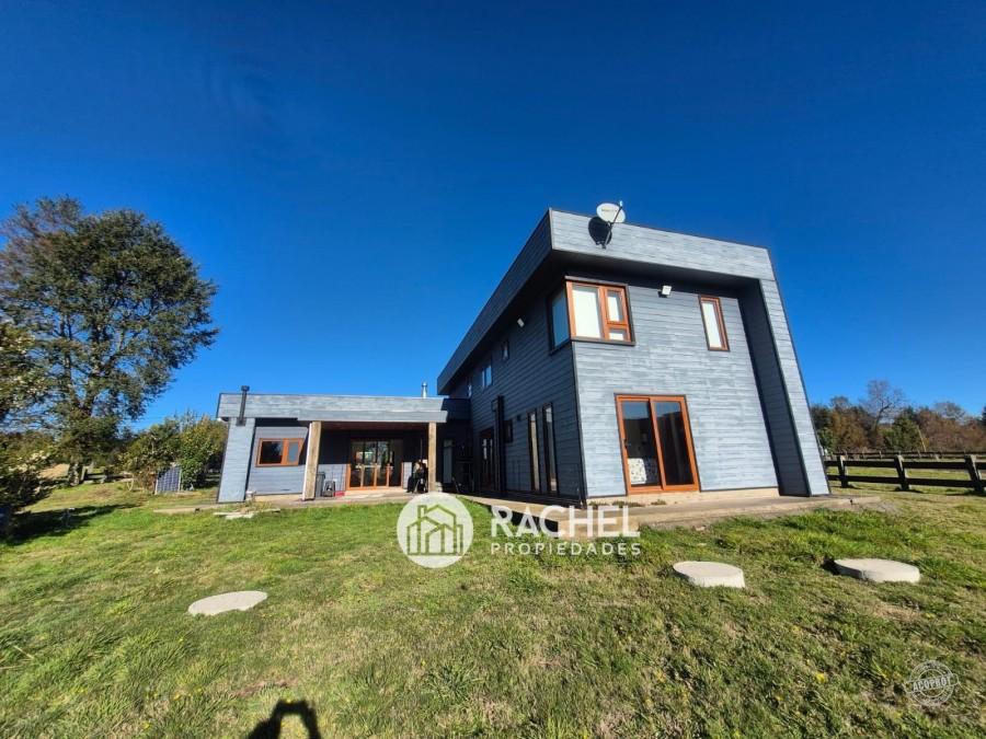 SE ARRIENDA HERMOSA CASA AMOBLADA AÑO CORRIDO – Condominio Country Pucón