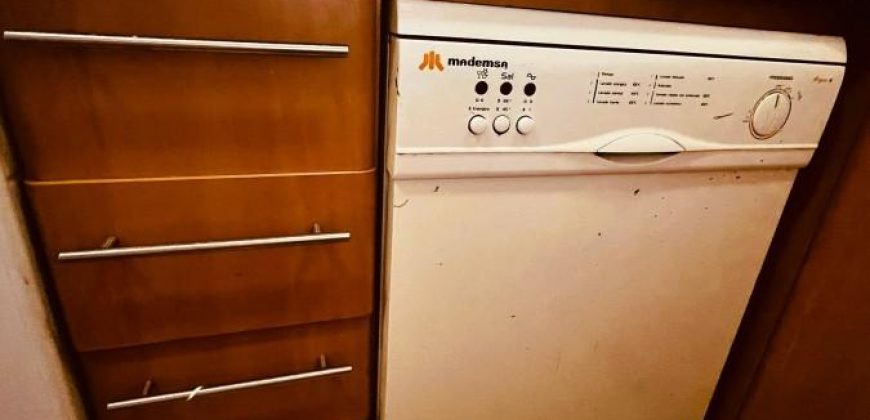 Arriendo depto. Amoblado av Alemania con estacionamiento y bodega