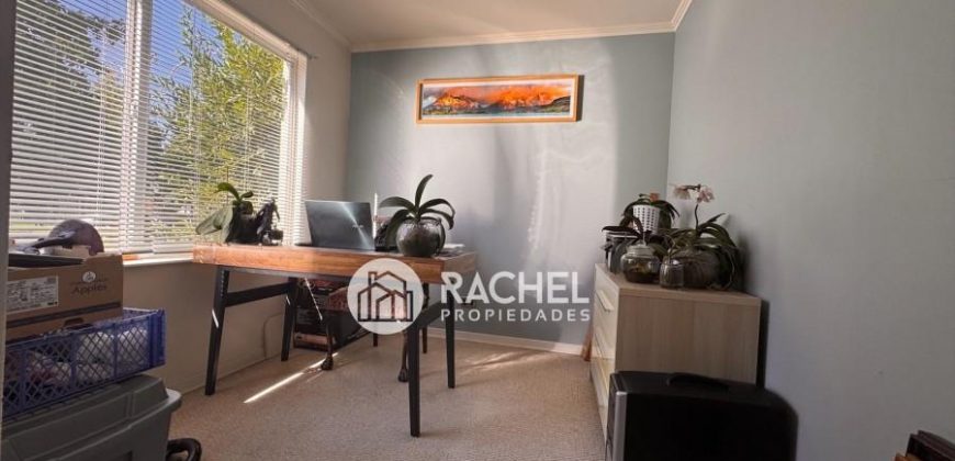 EN VENTA IMPECABLE CASA DE 4 DORMITORIOS