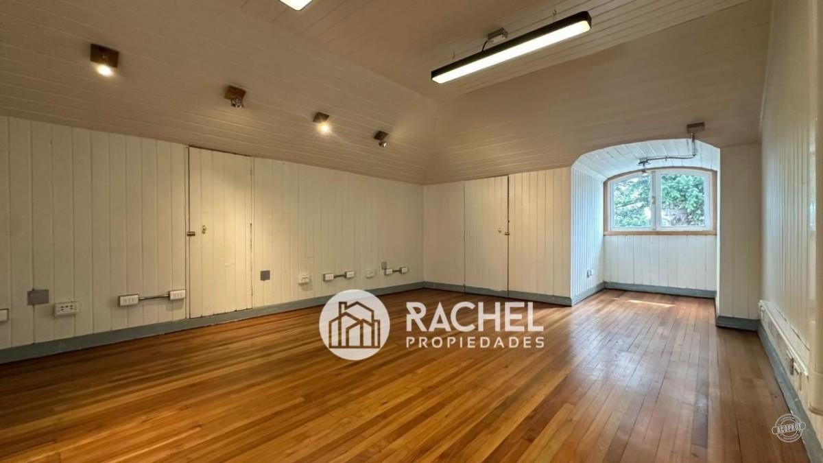 GRAN CASA ESTILO NEOCLASICO EN ARRIENDO COMERCIAL