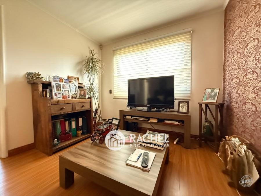 SE VENDE HERMOSA Y SOLEADA CASA 5D- Sector Barrio Inglés (Temuco)