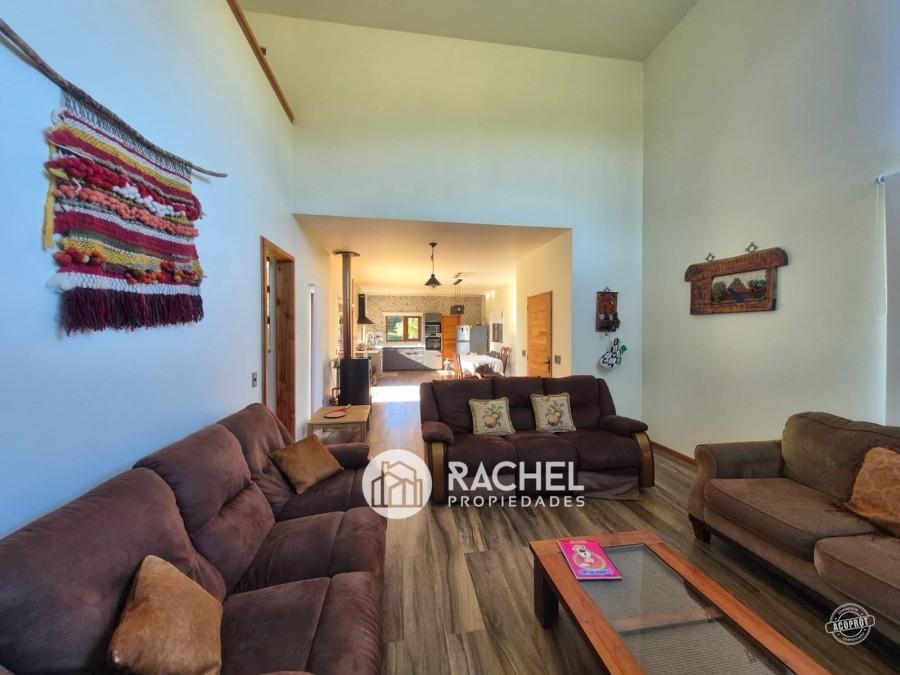 SE ARRIENDA HERMOSA CASA AMOBLADA AÑO CORRIDO – Condominio Country Pucón